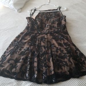 City Triangles Dresses - Dress City Triangles Dresses - Dress